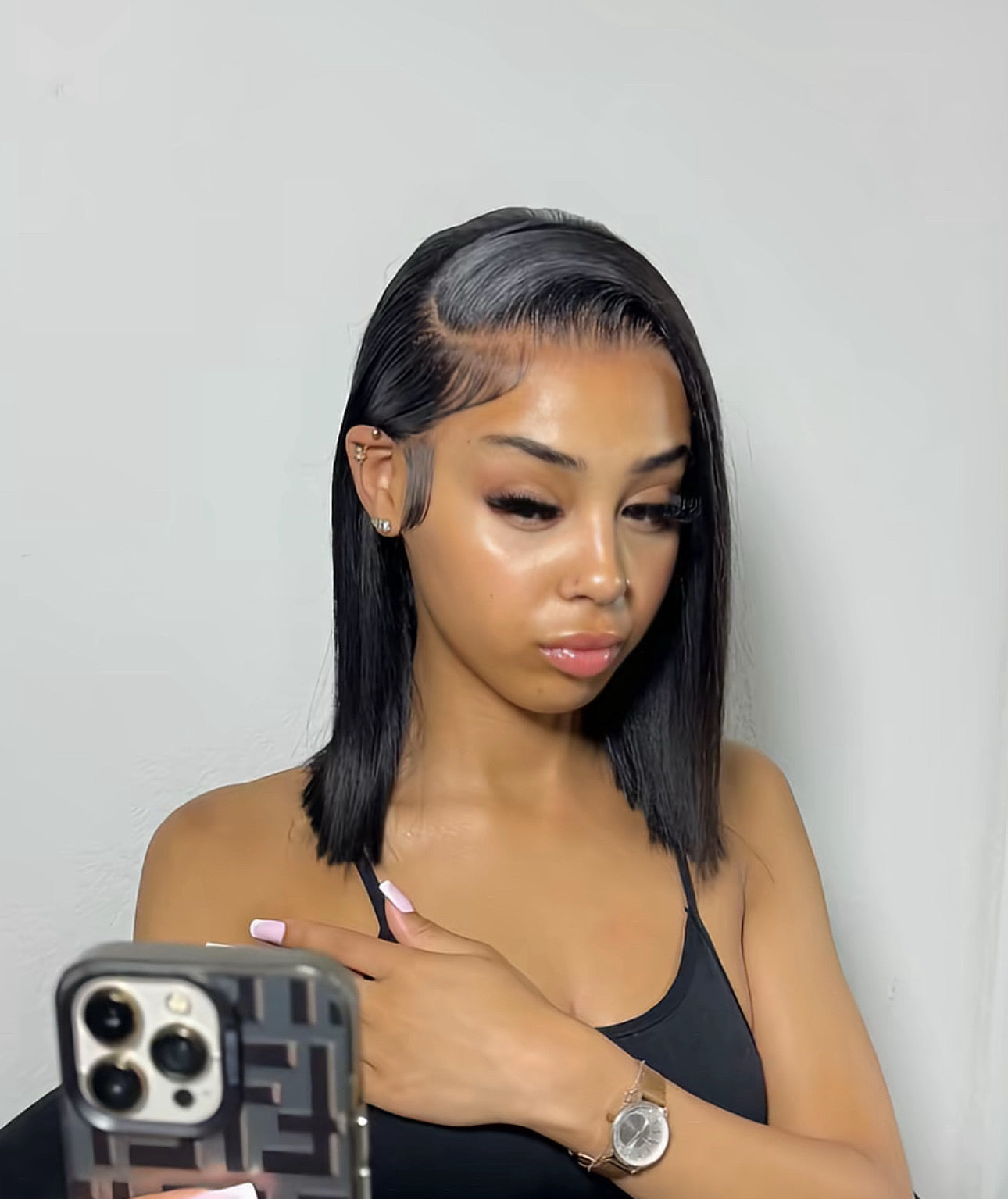 Carré lisse Brésilienne